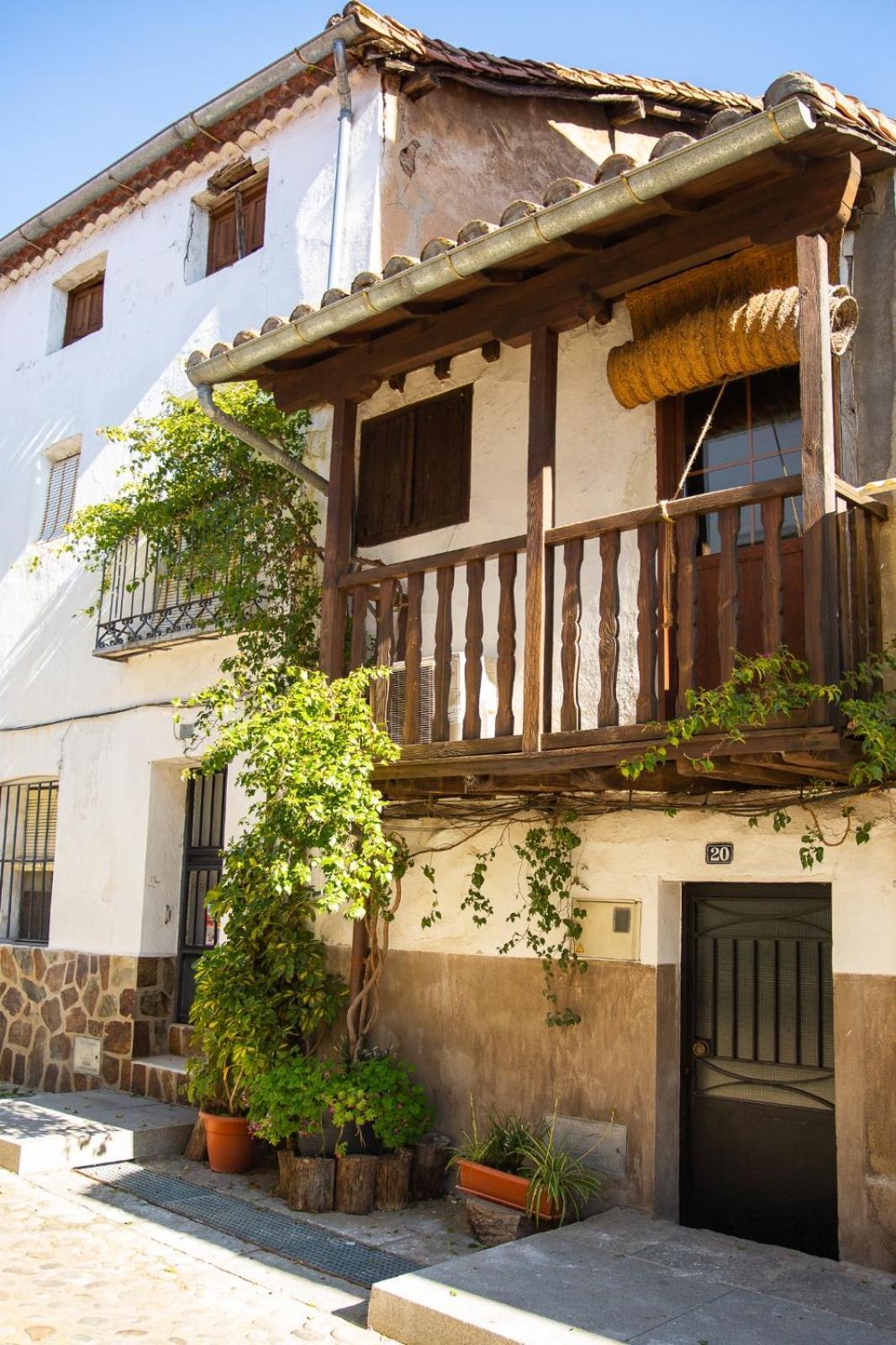 La Casita De La Corredera Apartment Candeleda Bagian luar foto